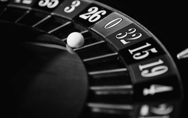 Live betting odds updating during a football match on pgbet slot mobile app